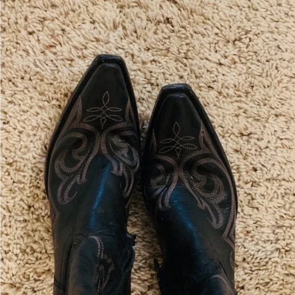 Old Gringo Black Myra Cowboy Boots with stitching. Sz 6.5, side zip. 18” shaft - Picture 2 of 4